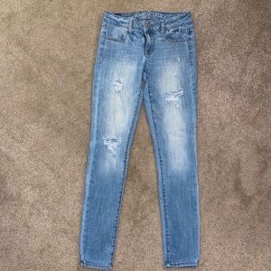 American Eagle light washed jeggings